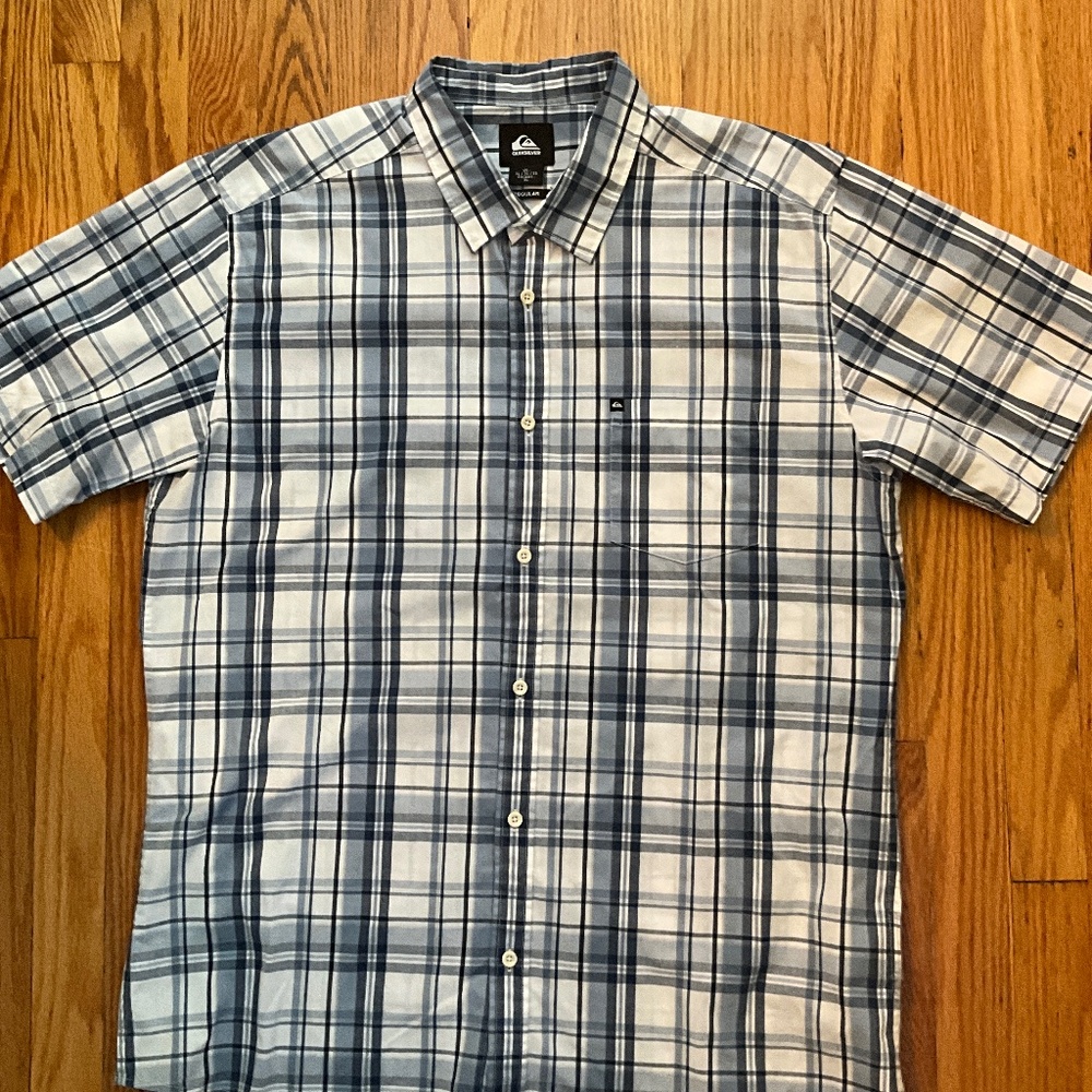 Quick Silver Short Sleeve Shirt
